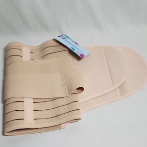 Source Unknown Beige Shapewear Set